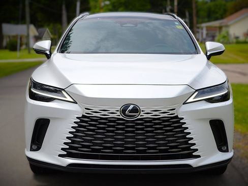 Used 2024 Lexus RX 350 AWD image 2