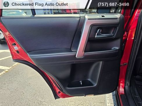 Used 2018 Toyota 4Runner SR5 Premium AWD/4WD image 41