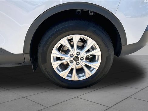 Used 2025 Ford Escape Active AWD/4WD image 11