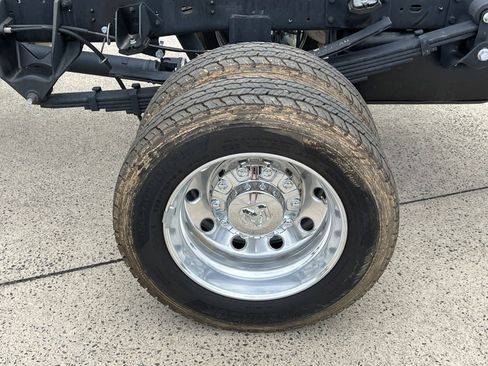 New 2024 RAM 5500 Laramie image 14