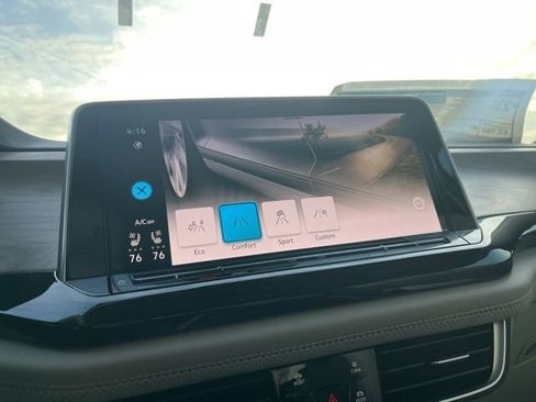 New 2026 Volkswagen Atlas SE image 19