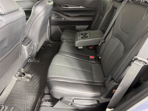 Used 2023 INFINITI QX60 Sensory w/ Cargo Package AWD/4WD image 19