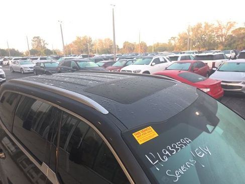 Used 2024 Kia Telluride S w/ S Sunroof Package image 3