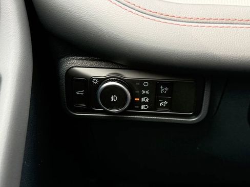 New 2026 Ford Explorer Active w/ Active Comfort Package image 24