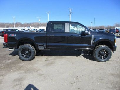 New 2026 Ford F250 XL w/ XL Off-Road Package