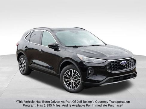 New 2025 Ford Escape SE w/ PHEV Premium Package FWD image 1