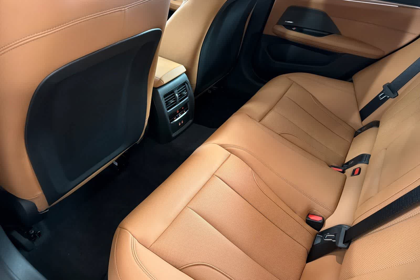 New 2026 BMW 430i w/ M Sport Package RWD image 4