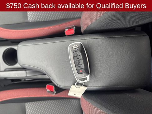 New 2025 Nissan Versa SR w/ Trunk Package image 29