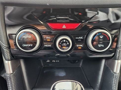 Used 2019 Subaru Forester Limited image 19