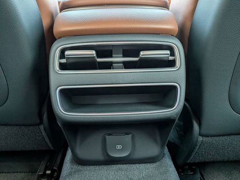 New 2026 Genesis GV70 2.5T Advanced image 28