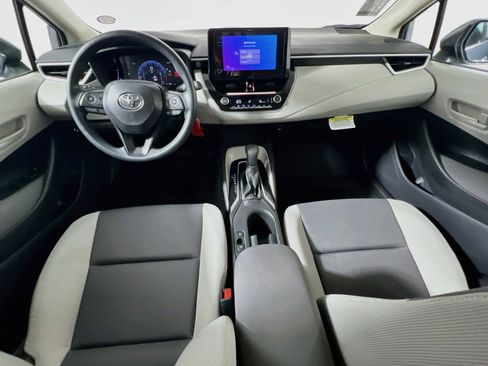 Used 2026 Toyota Corolla LE FWD image 27