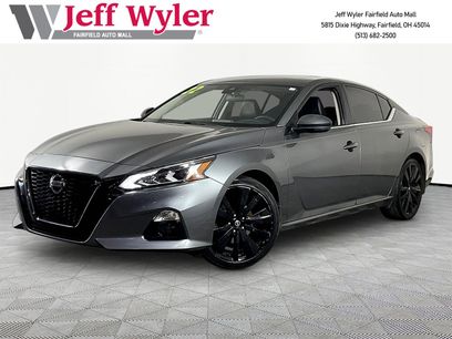 Used 2022 Nissan Altima 2.5 SR w/ Midnight Edition Package
