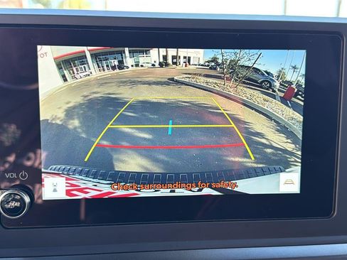 Used 2025 Toyota 4Runner 4WD image 17