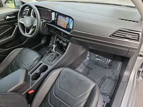 Used 2022 Volkswagen Jetta SEL image 52