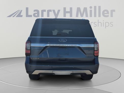 Used 2018 Ford Expedition Platinum AWD/4WD image 4