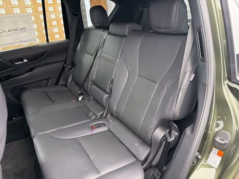 New 2026 Lexus LX 700h Luxury image 20