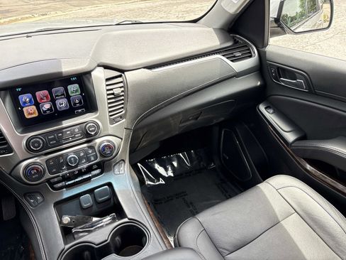 Used 2018 Chevrolet Suburban LT AWD/4WD image 28