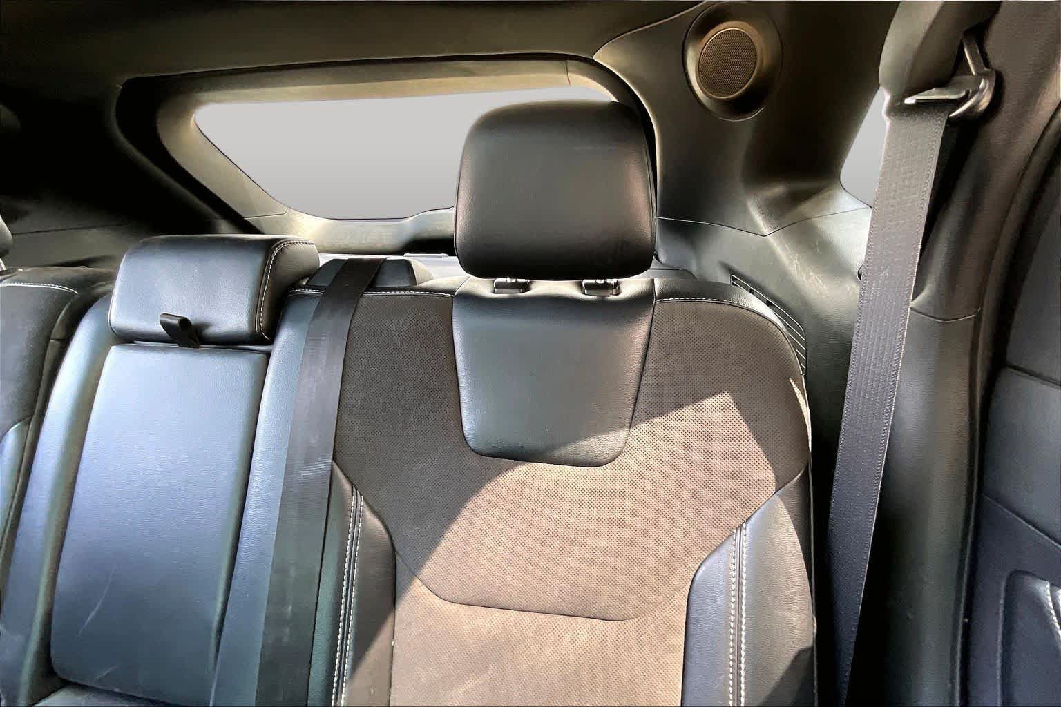 Used 2019 Ford Edge ST w/ Equipment Group 401A AWD/4WD image 20