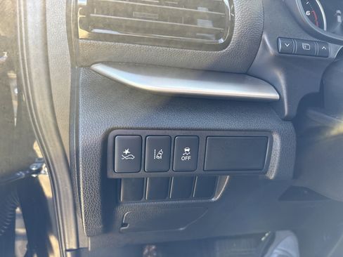 Used 2024 Mitsubishi Eclipse Cross LE image 11