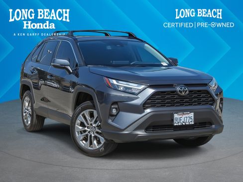 Used 2025 Toyota RAV4 XLE Premium image 1