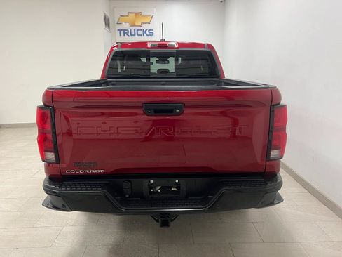 Used 2025 Chevrolet Colorado Z71 w/ Technology Package AWD/4WD image 19