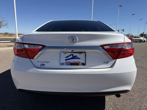 Used 2016 Toyota Camry LE image 4