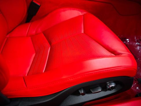 Used 2023 Chevrolet Corvette Stingray Premium Conv w/ Battery Protection Package RWD image 29