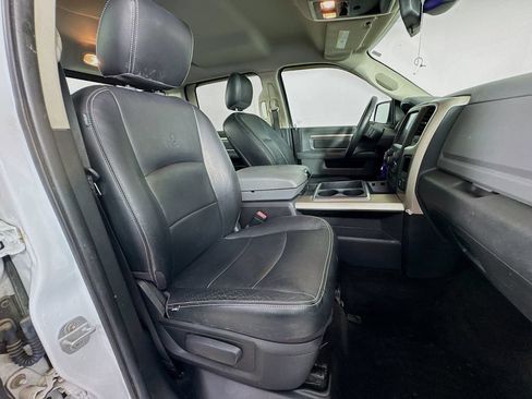 Used 2014 RAM 1500 Lone Star RWD image 31