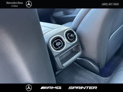 Used 2023 Mercedes-Benz C 300 Sedan image 24