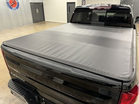 Used 2020 Chevrolet Silverado 1500 LTZ w/ LTZ Premium Package image 13