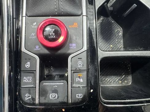 Used 2025 Kia Sorento SX Prestige AWD/4WD image 17