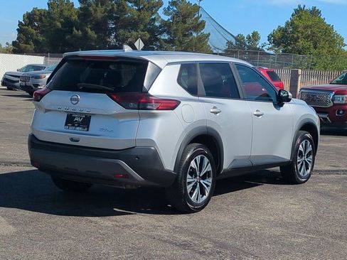 Used 2023 Nissan Rogue SV AWD/4WD image 8