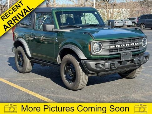 Used 2022 Ford Bronco Black Diamond image 1