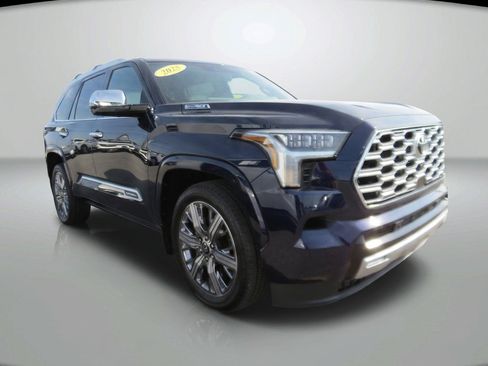 Used 2025 Toyota Sequoia Capstone AWD/4WD image 1