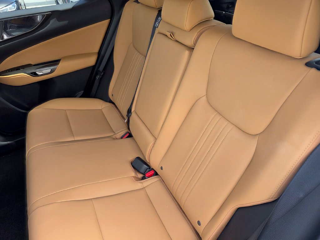 Used 2025 Lexus NX 250 FWD w/ Accessory Package (Z2) image 15