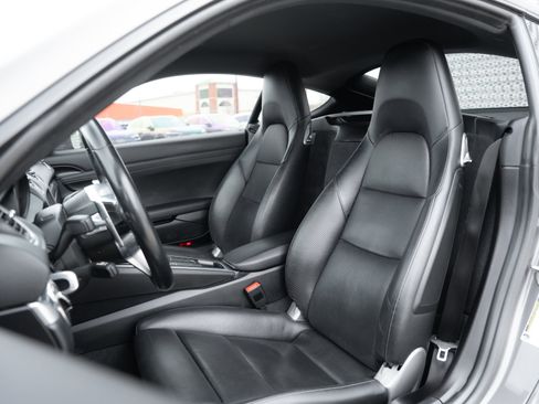 Used 2018 Porsche 718 Cayman image 21