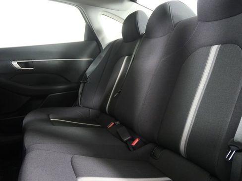 Used 2023 Hyundai Sonata SE FWD image 14