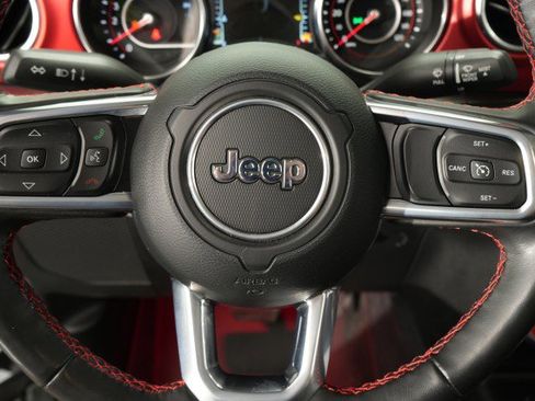Used 2021 Jeep Gladiator Rubicon AWD/4WD image 43