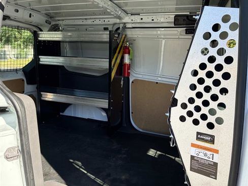 Certified 2020 Ford Transit Connect XL image 11