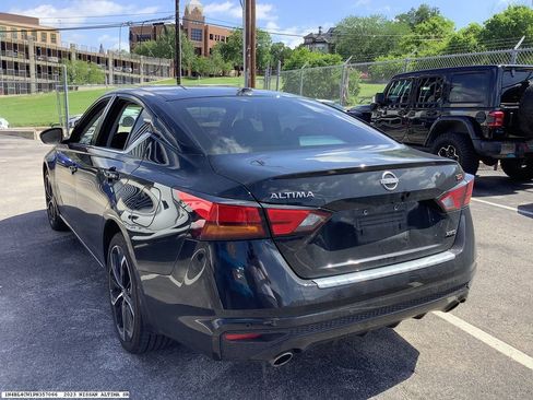 Used 2023 Nissan Altima 2.5 SR AWD/4WD image 5