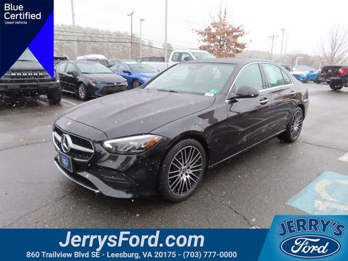 Used 2025 Mercedes-Benz C 300 4MATIC Sedan image 4