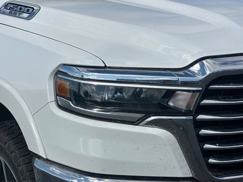 Used 2025 RAM 1500 Laramie AWD/4WD image 44