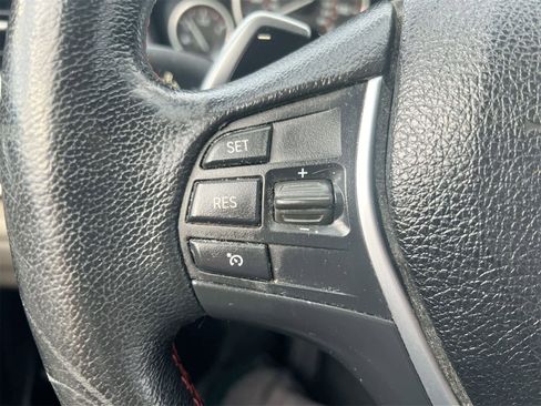 Used 2017 BMW 330i xDrive Sedan image 25