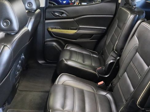 Used 2019 GMC Acadia Denali w/ Technology Package image 26