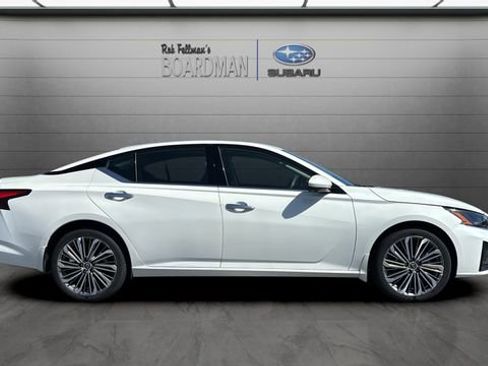Used 2025 Nissan Altima 2.5 SL AWD/4WD image 3