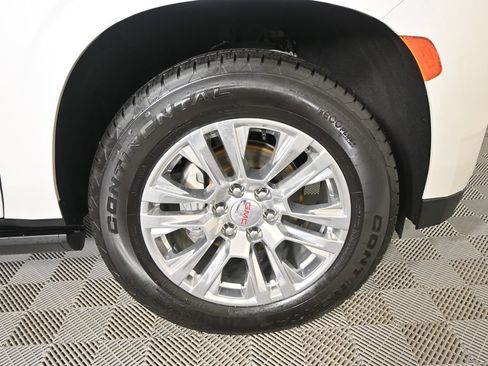 Used 2023 GMC Yukon Denali w/ Max Trailering Package AWD/4WD image 11
