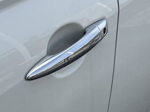 Used 2024 Nissan Altima 2.5 SL image 8