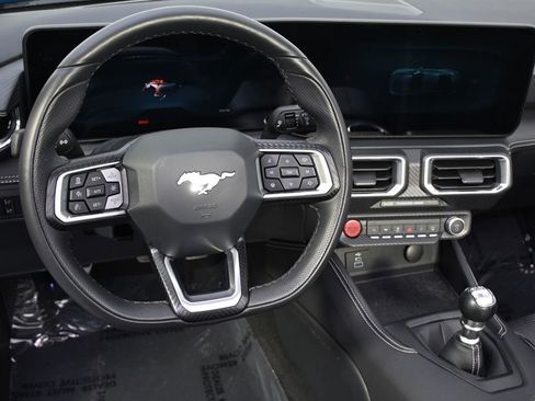 Used 2025 Ford Mustang GT Premium RWD image 16