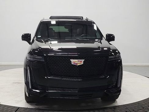 Used 2023 Cadillac Escalade ESV Sport w/ Touring Package AWD/4WD image 2