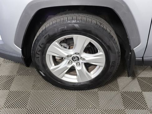 Used 2021 Toyota RAV4 XLE w/ Convenience Package AWD/4WD image 19